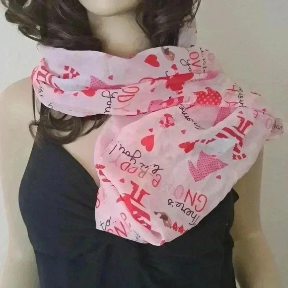 SCARF VALENTINES DAY - Picture 1 of 4